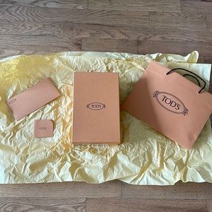 Tod’s  gift / shoe box & Shopping bag